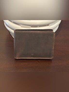 Anthology Gear Wear Minimalist Bi-Fold Leather Wallet with Pick Holders Brown